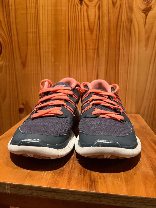 Кросівки жіночі Nike Free Run 5.0 39 розмір у відмінному стані