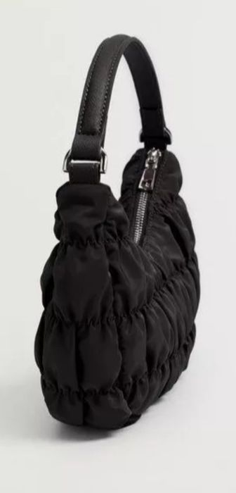 Czarna torebka MNG Ruffle