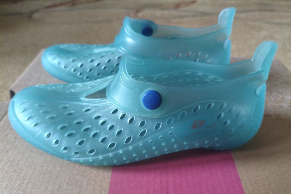 Gumowe buty na basen Atlitech rozm. 29/30 Unisex Lightgreen