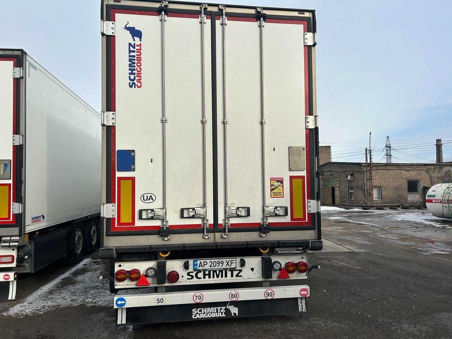 Schmitz Cargobull SKO 24 2023