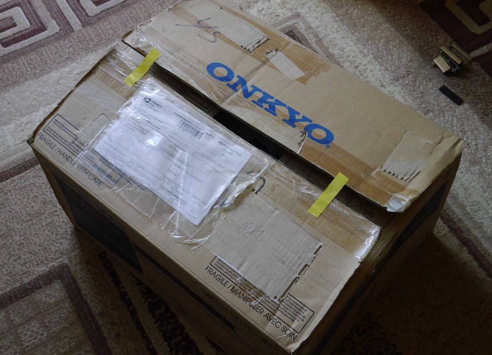 Amplituner Onkyo HT-RC 460