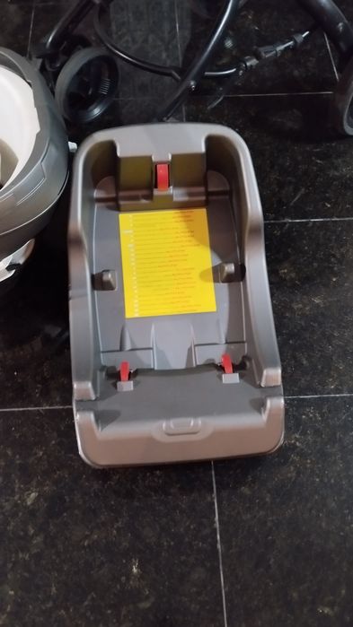 Carrinho de bebê da Chico completo