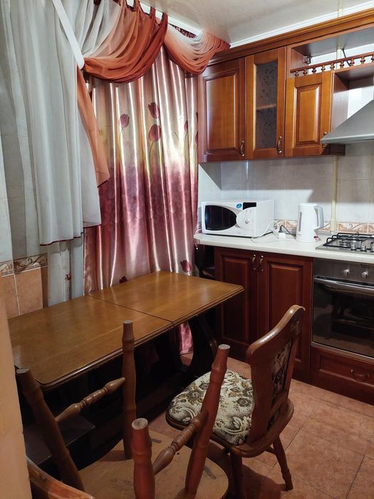 Продам сучасну 1 кімн. на Сонячному, 2 з 9 поверхів