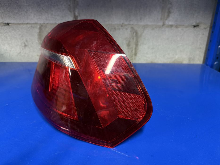 Правий задній фонарь Passat b7-b8 NMS Америка