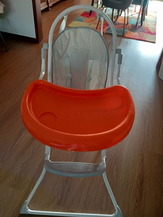 Cadeira de para criança em bom estado