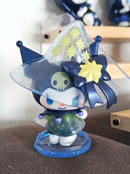 Figuras de Kuromi, o Banquete da Bruxa (8 peças)