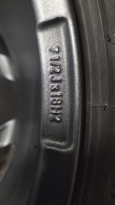 Felgi Kia Oryginał 18' z oponami Pirelli 235/45r18