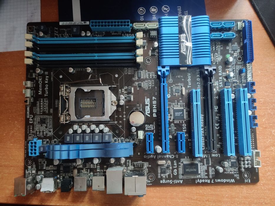 i5 2300; ddr3 4gb, 2gb; Asus P8H67; ATX SM 500R