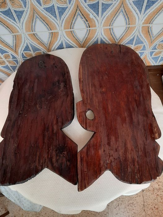 Mascaras de arte africana  em bom estado