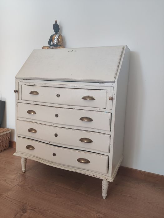 Escrivaninha restaurada