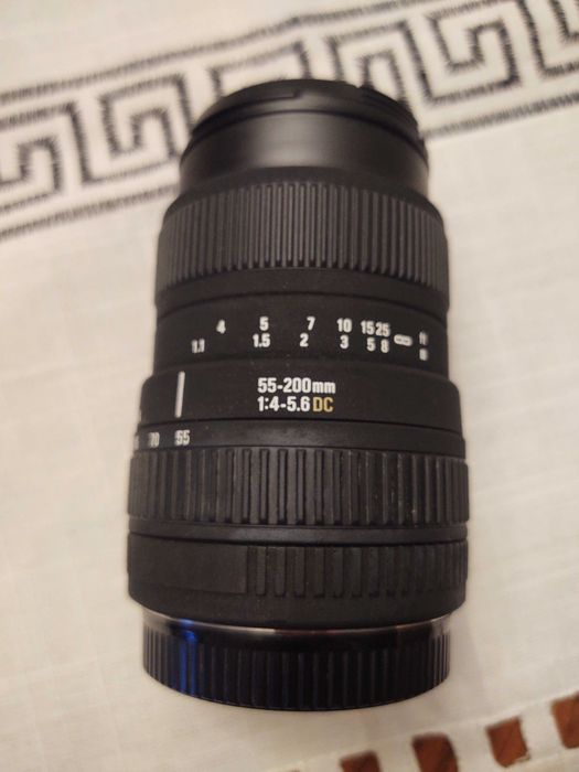 Obiektyw CANON Sigma DC 55-200 MM