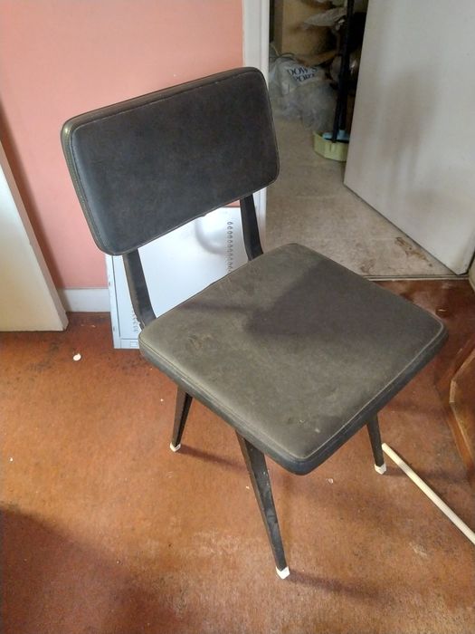 Cadeiras escritório e secretária napa