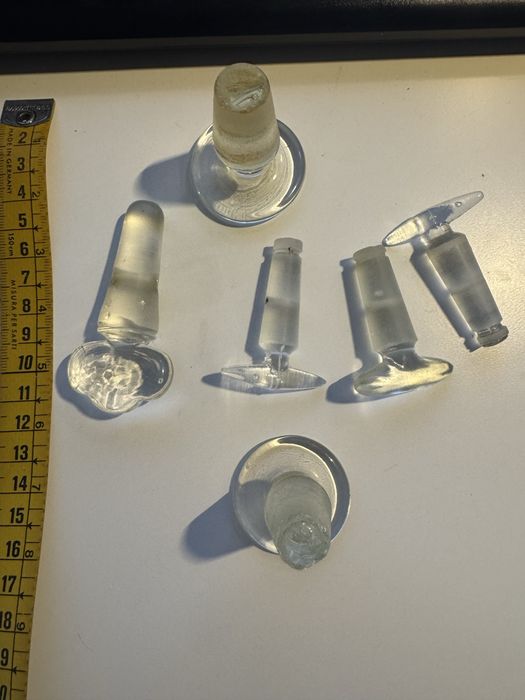 Frascos, lamaprina, balões e tampas de vidro, material de laboratorio