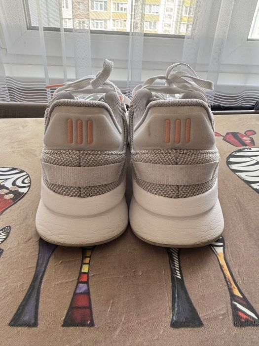 Кросівки adidas 40,5- 41 (26см)