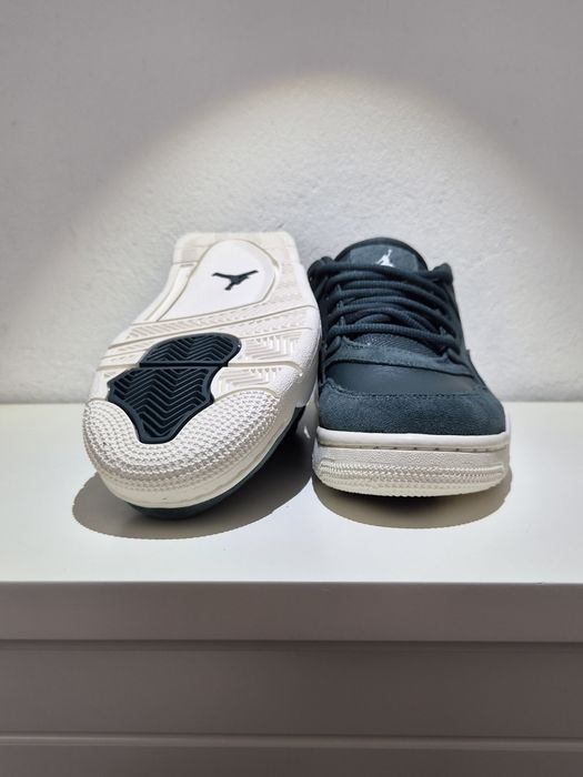 Кросівки WMNS Air Jordan 4 RM, US7.  US7.5,  US8,  FQ7940 300