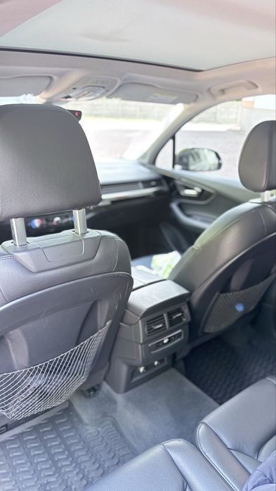 Audi Q7 2019 VIN WA1LAAF7XKD034120 фото оголошення 17 з 24