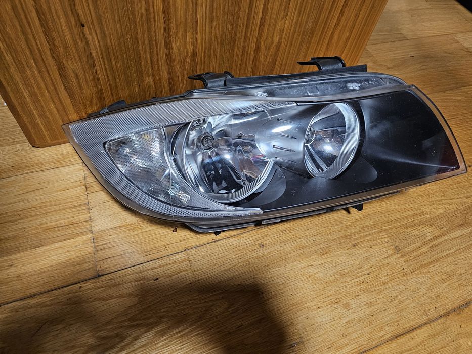 Farol otica direita bmw e90 e91 serie 3 2005 ate 2008