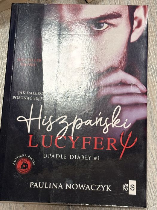 Seria książek „upadłe diabły”