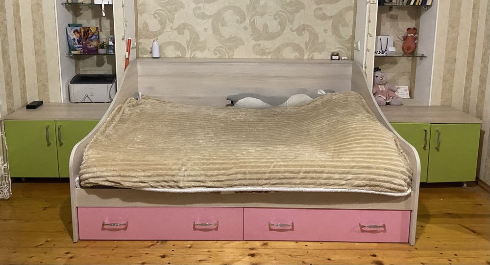 Дитяче/підліткове ліжко з ортопедичним матрацом 185*130