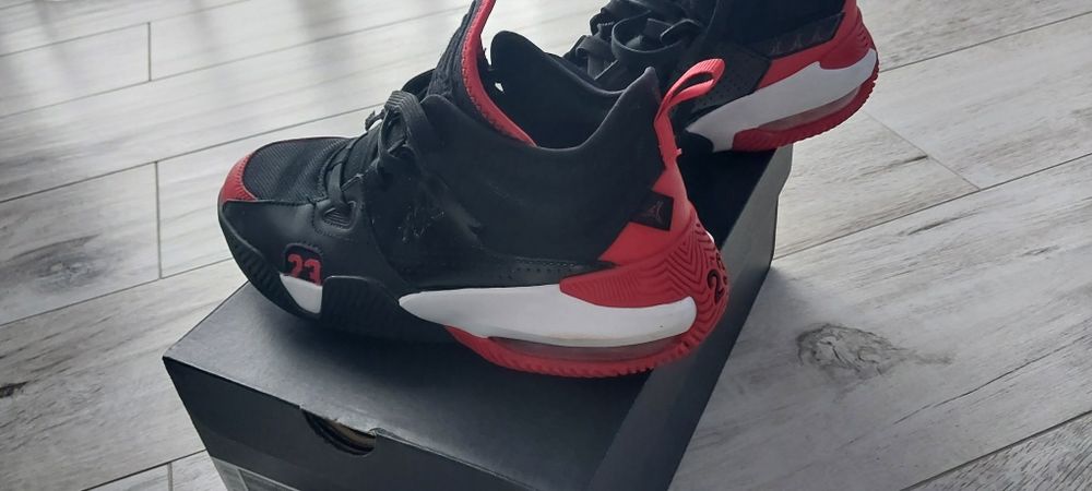 Buty Jordan Air Stay Loyal2  rozm. 39