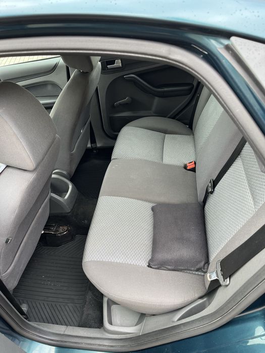 Продам FORD FOCUS 1,6 газ/бензин