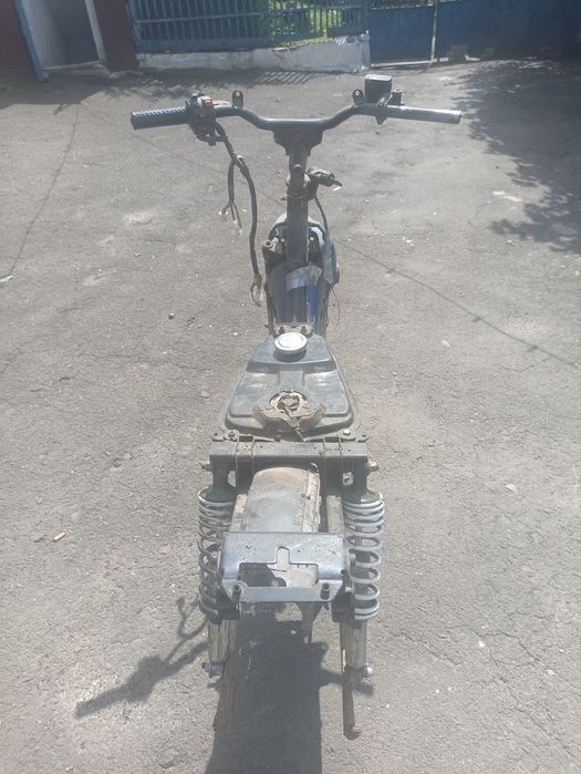 Мото запчастини для мопедів