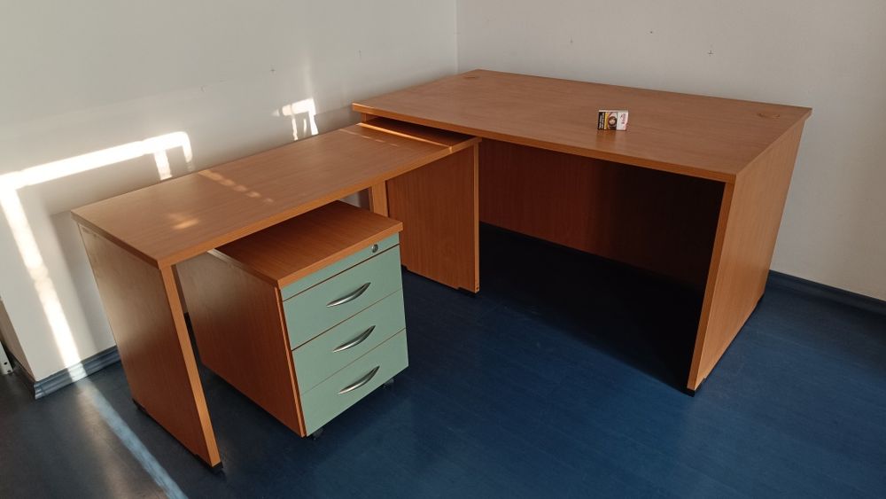 Meble biurowe Mikomax komplet 5 biurek szafy kontenerki dostawki