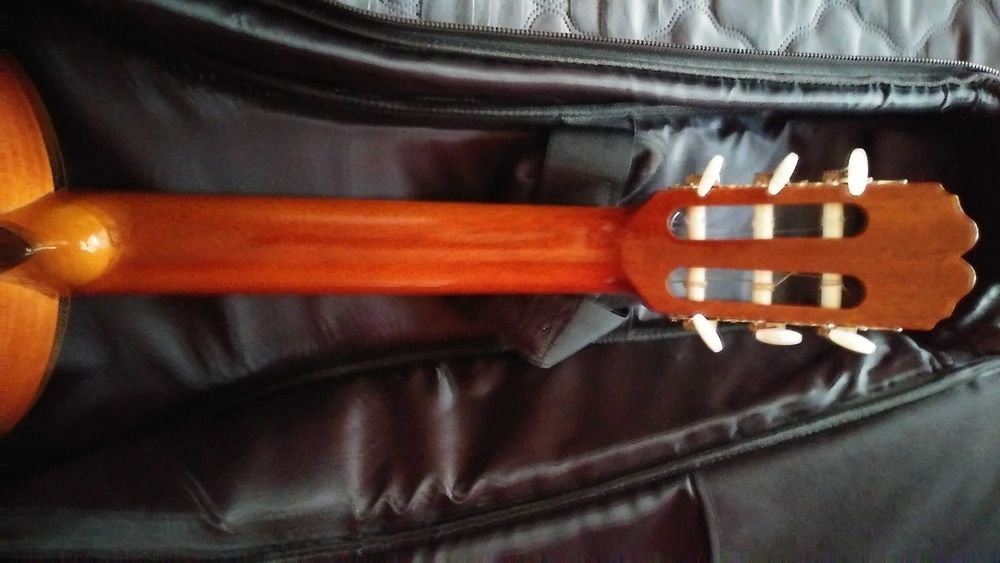 gitara klasyczna Admira 630 BU