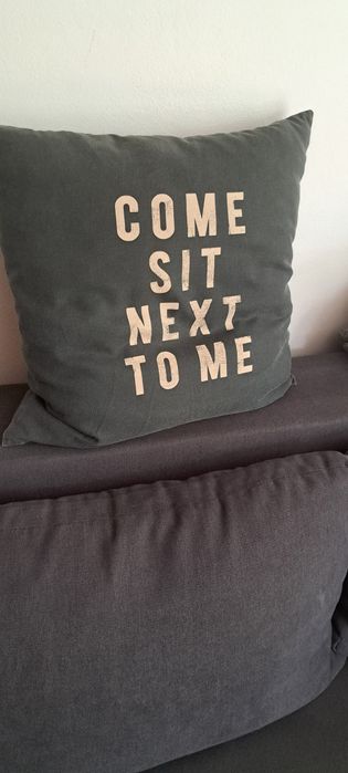 2x poszewka na poduszkę H&M, napisy/tekst.