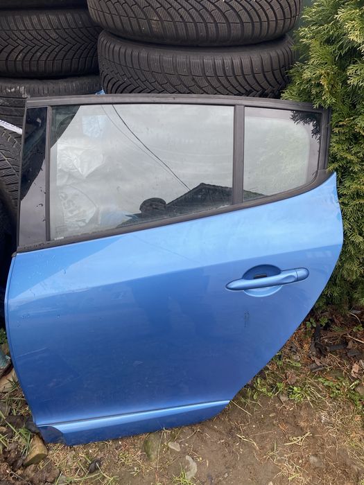 Дверка рено меган хечбек