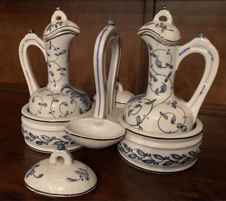 NOVO PREÇO - Galheteiro em faiança da Fábrica do Outeiro, Águeda