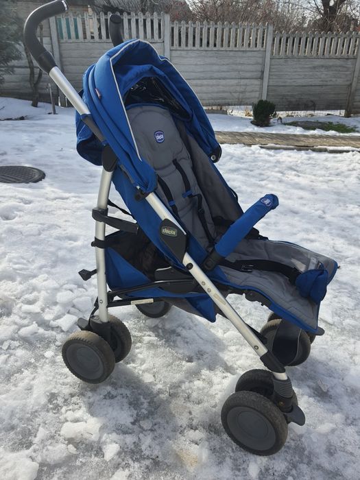 Продам коляску фирмы Chicco