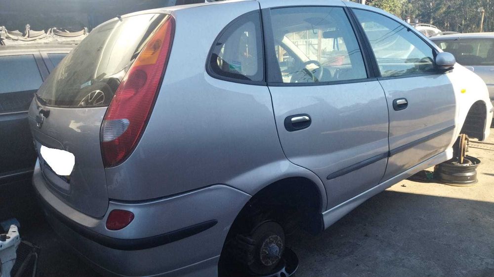 Nissan Almera  Tino Gasolina 2002 | PARA PEÇAS |