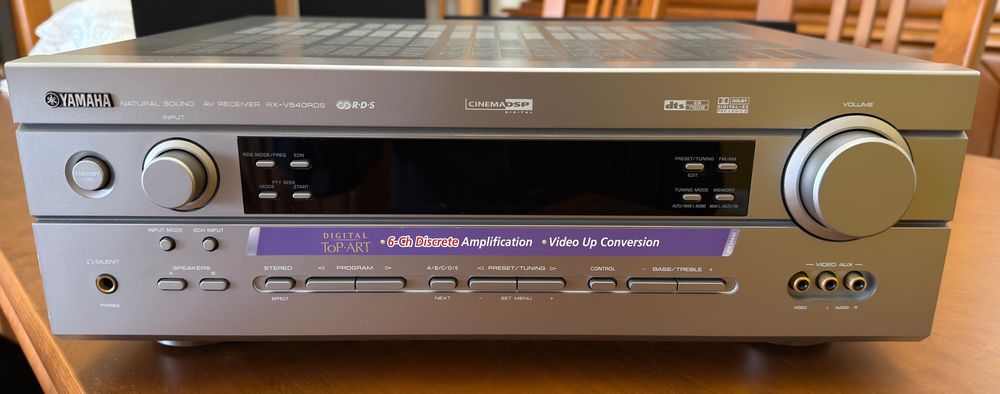 Sistema Som Surround 5.1 KEF (Oferta Amplificador Yamaha)