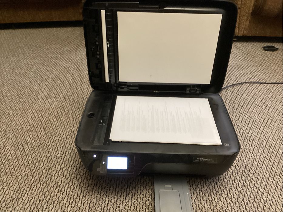 Продам принтеркольоровий НР 3835