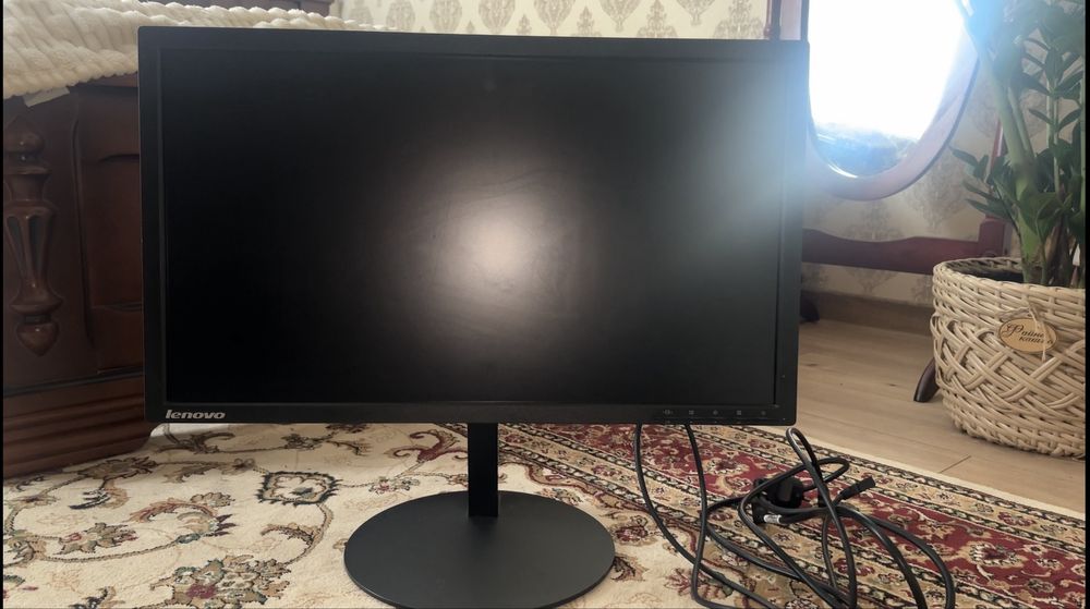 Lenovo ThinkVision T2324pA 23” IPS Full HD без битых пикселей рабочий