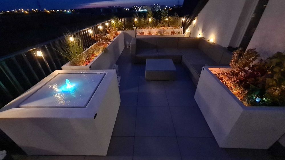 Donica na taras ogród do salonu  całoroczne lekkie !!!