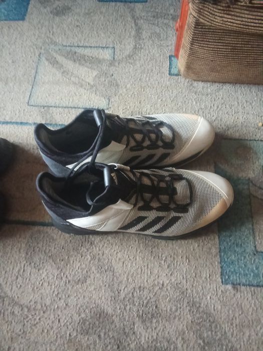 кроссовки Adidas 44,5 б/у