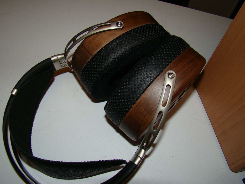 Наушники динамические полноразмерные Hi-End уровня /от Sound Reality/