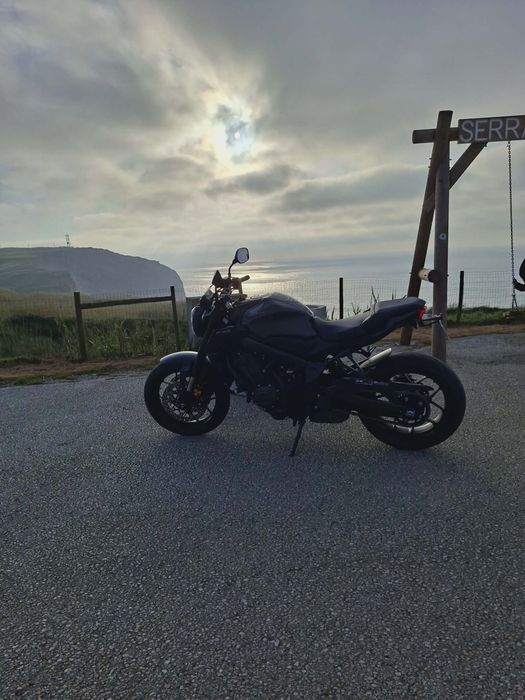 Honda CB 650 r Black Edition