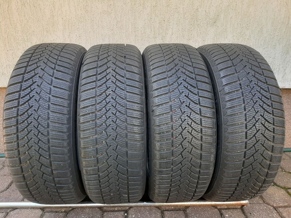 205/55R16 Semperit Speed-Grip 3 / 8mm Opony zimowe