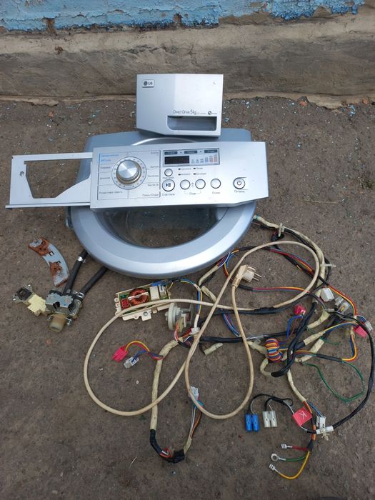 Продам запчастини на пральну машинку  LG