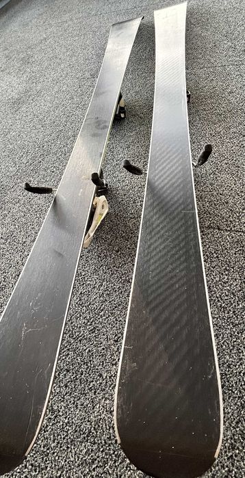 Narty HEAD Super Shape 127