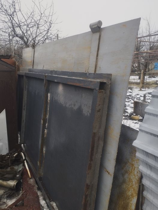 Продам ворота на бокс