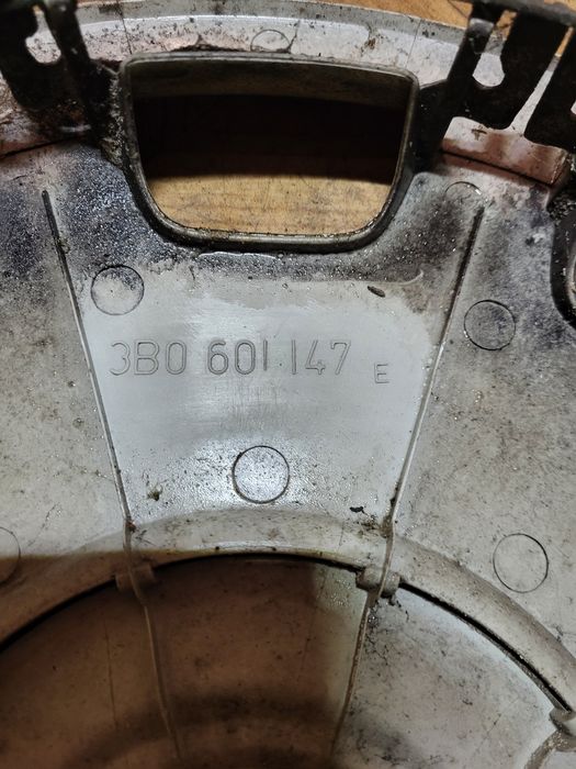 Oryginalny kołpak VW 15" 3B060