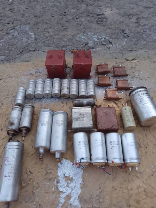 Конденсаторы разные