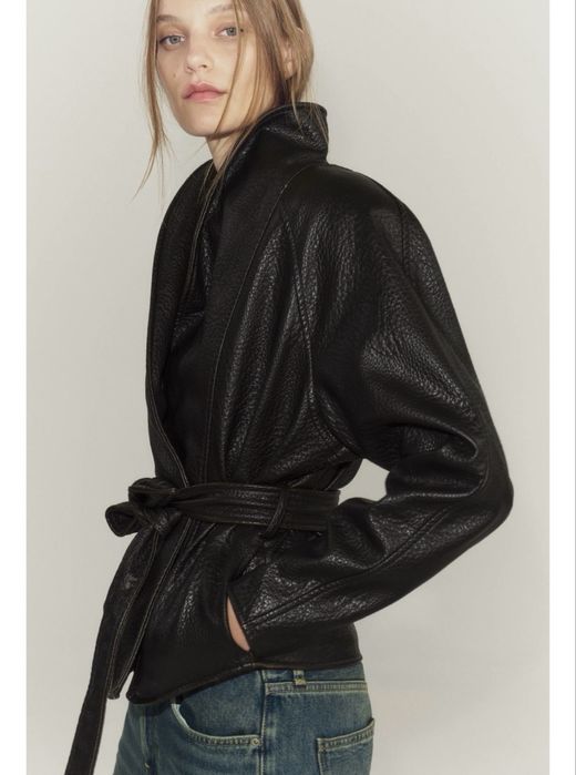 Куртка Zara нова