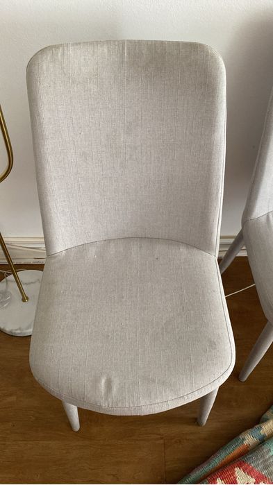 Seis cadeiras de jantar de tecido