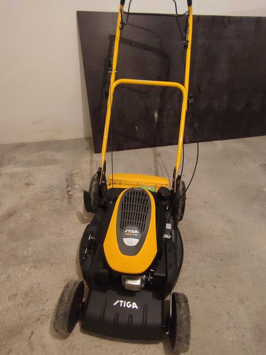 Vendo máquina corta relva gasolina como nova