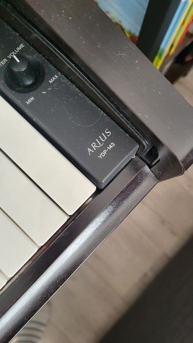 Pianino cyfrowe Yamaha YDP-143 – stan bardzo dobry